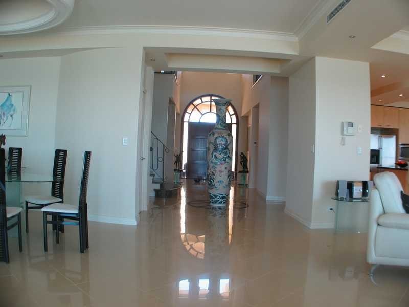 Sovereign Islands QLD 4216